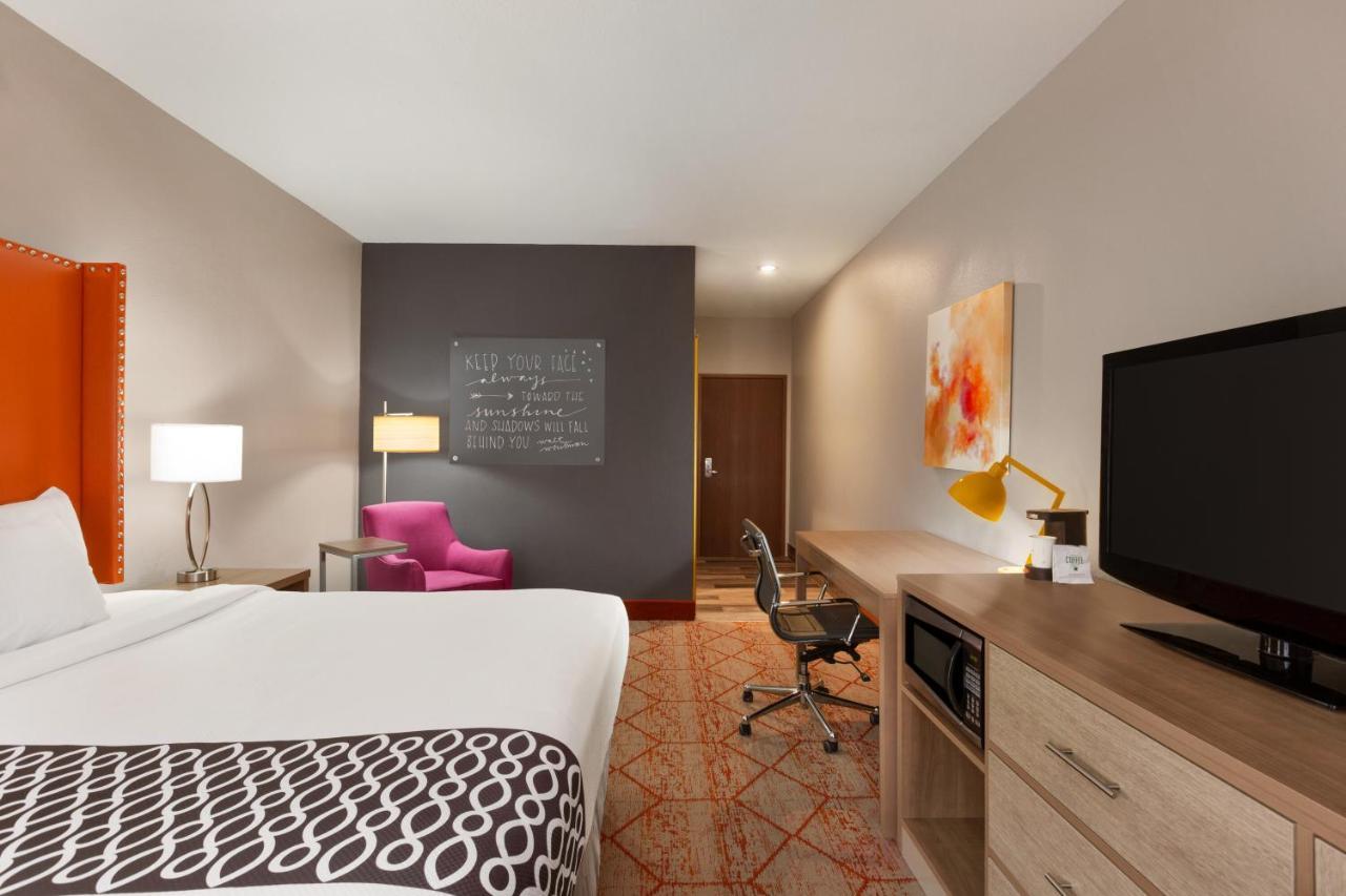 La Quinta By Wyndham Lackawanna Exterior photo